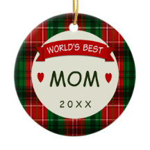 Mamá Navidades de Holiday Plaid con ornamentos de