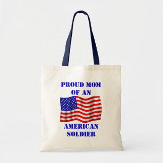 Mamá orgullosa de una bolsa de asas americana de