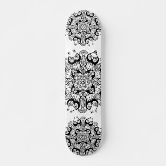 "Mandala" Diseño de skateboard en blanco y negro