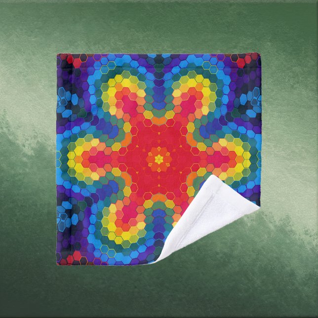 Mandalá Hexagonal Rojo Amarillo y Azul (Red Yellow and Blue Hexagon Mandala Wash Cloth by Wormhole Orbital)