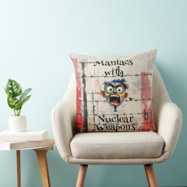 Maníacos Lanzan Almohada (Silla)