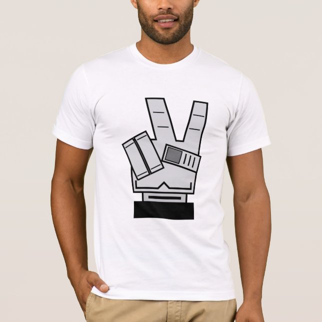 Mano robótica que muestra una camiseta con signo d (Anverso)