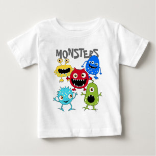 Manojo lindo de camisetas del niño de los