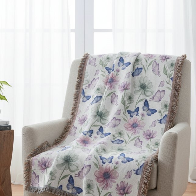Manta Arte de jardín de mariposas moradas serenas pastel (Butterfly floral throw blanket)