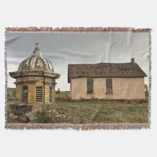 Manta de lanzamiento de paisaje abandonado