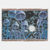 Doce hongos mágicos en luna llena