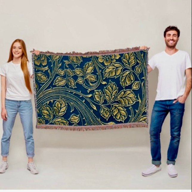 Manta Elegancia de Flor de Oro  (Throw Blanket Dimensions: 54"l x 38"w Material: 100% polyester; soft touch
)