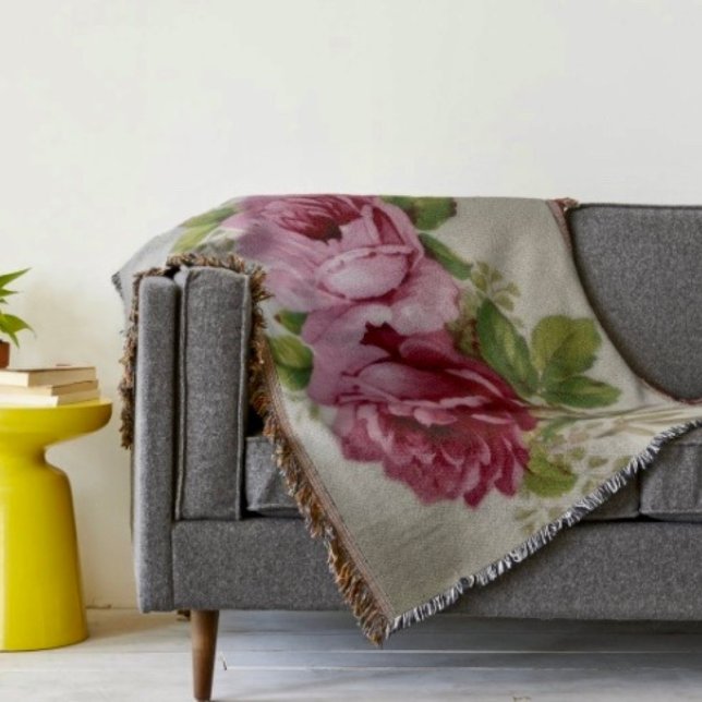 Manta Elegancia de Rosa Vintage  (Throw Blanket Dimensions: 54"l x 38"w Material: 100% polyester; soft touch.
)