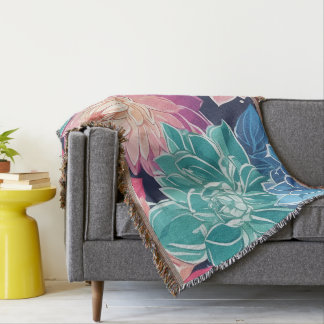 Manta Elegante y colorida Dahlia florida sobre fondo osc