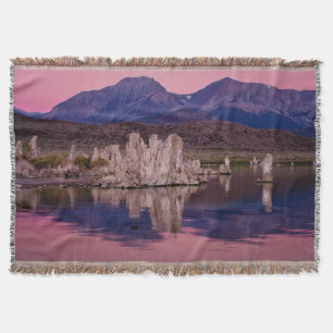 Manta Espectacular Lago Mono A La Sombra