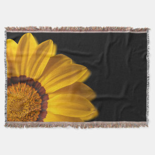 Manta Flor amarilla sobre fondo negro