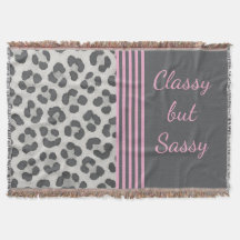 Leopardo de la nieve elegante pero sassy