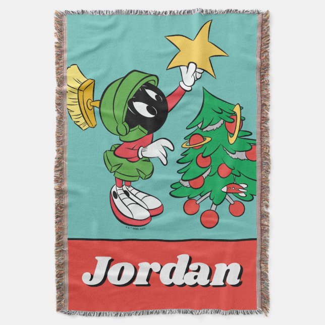 Manta MARVIN THE MARTIAN™ poniendo estrella en el árbol (Frente vertical)