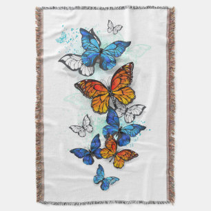 Manta Morfo y monarca de las mariposas voladoras