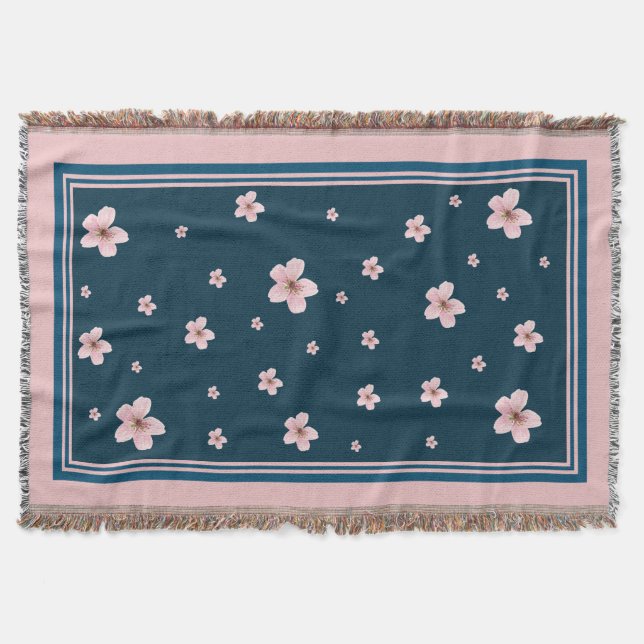Manta Patrón floral rosa de moda - fondo azul marino (Anverso)
