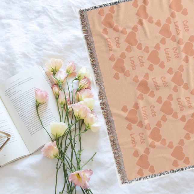 Manta Peach Fuzz Cute bilingüe linda española (Bilingual Peach Fuzz "Cute Linda" Spanish Throw Blanket. custom text. Multilingual Project)