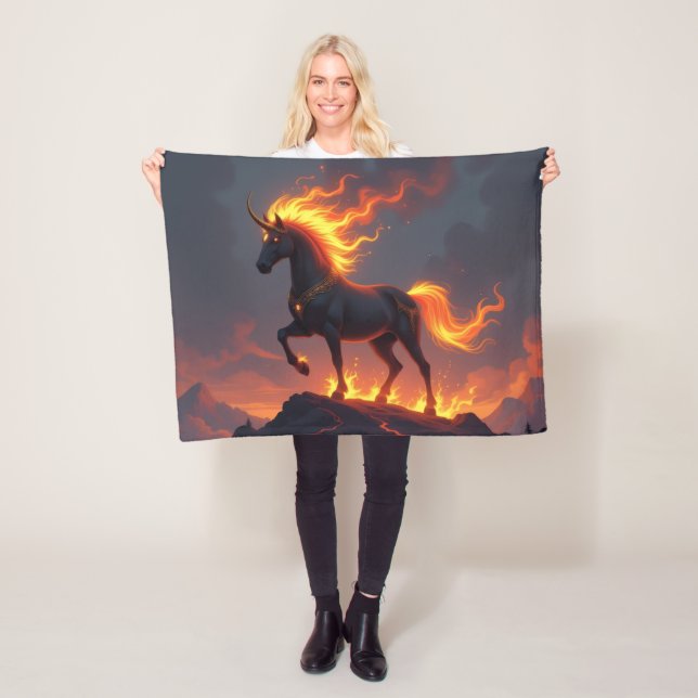 Manta Polar „2026 – Das Jahr des Feuerpferds“ (In situ)