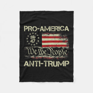 Manta Polar 8647 Nosotros El Pueblo Pro-américa Anti-trump Tan