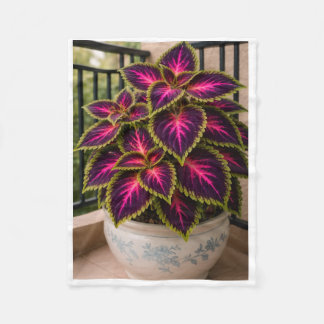 Manta Polar ADOM Purple Coleus Potted Plant Blanket