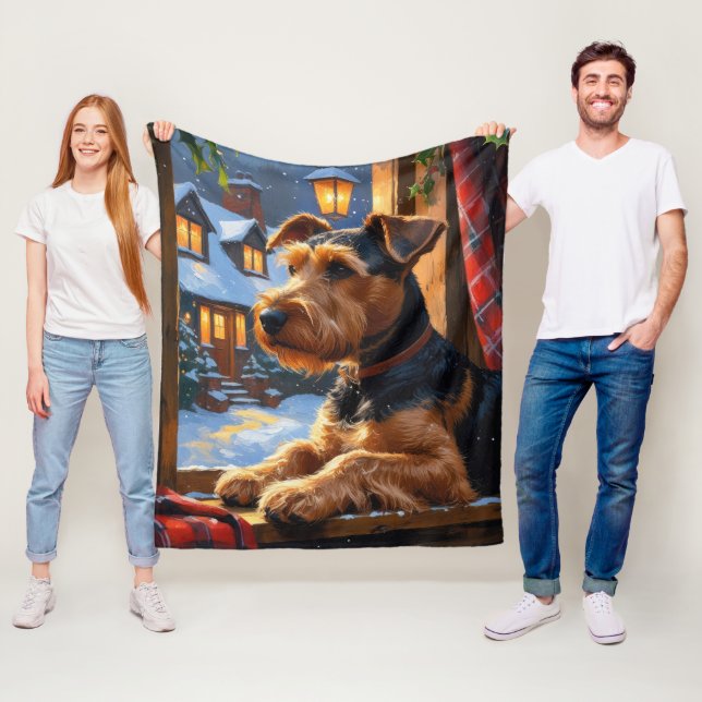 Manta Polar Airedale Terrier With Christmas Lights Holiday  (In situ)