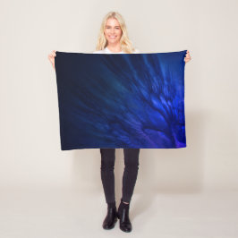 Manta Polar Alas místicas con plumas azules profundas