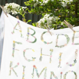 Manta Polar Alfabeto floral ABC Fleece Blanket