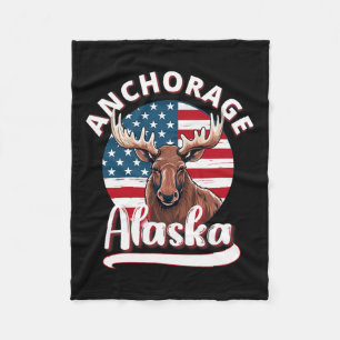 Manta Polar Anchorage Alaska Moose viendo la bandera de Alaska