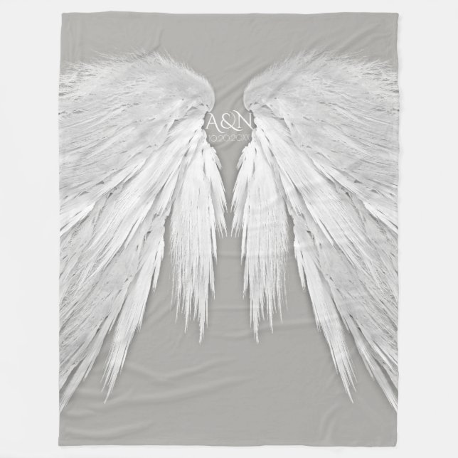 Manta Polar ANGEL WINGS Monograma Elegante Gris (Anverso)