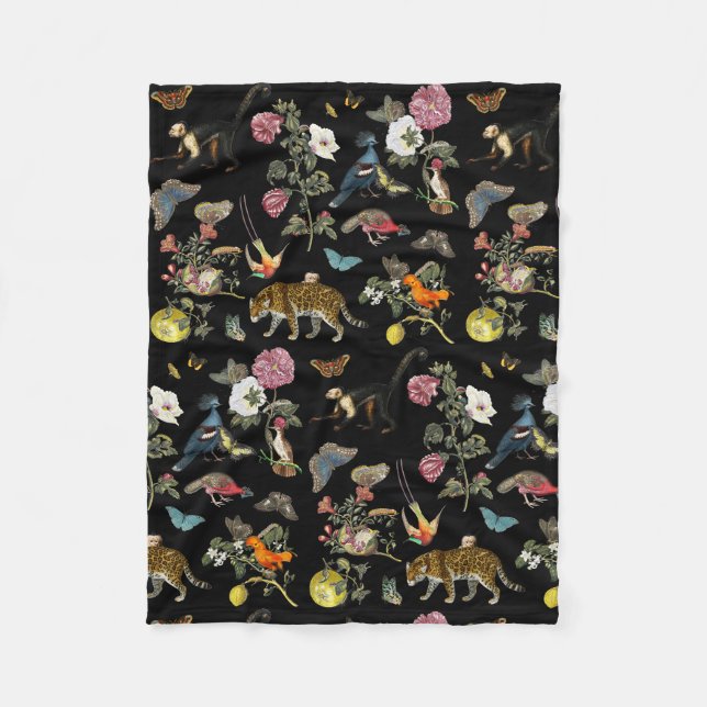 Manta Polar Animales salvajes vírgenes y oscuros en el bosque (Anverso)