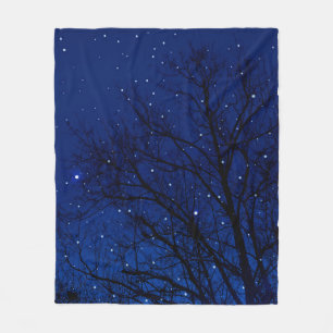 Manta Polar Árboles con fondo de cielo estrellado. Árboles a l
