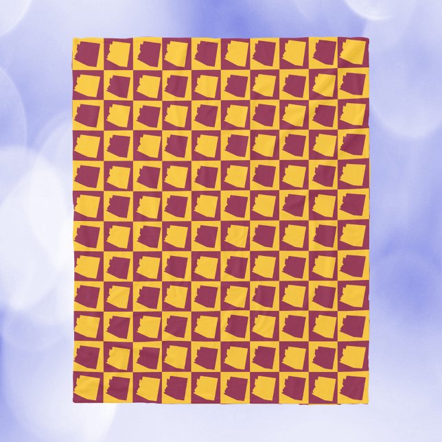 Manta Polar Arizona Maroon and Gold Check Pattern (A blanket with a pattern of Arizona done in maroon and gold)