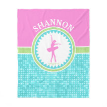 Bailarín Tri En colores pastel del color con la