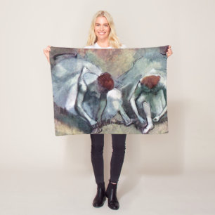 Manta Polar Bailarinas atando sus zapatos, Edgar Degas