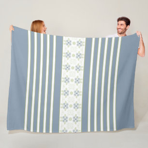 Manta Polar Banda Blanca Con Acento Floral Azul