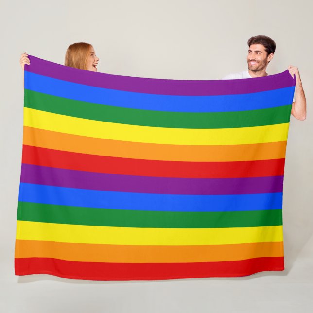 Manta Polar Bandera arcoiris LGBTQ+ para el mes del orgullo - (In situ)
