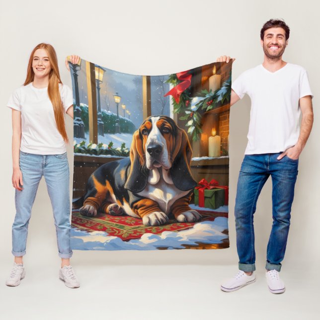 Manta Polar Basset Hound With Christmas Lights Holiday  (In situ)