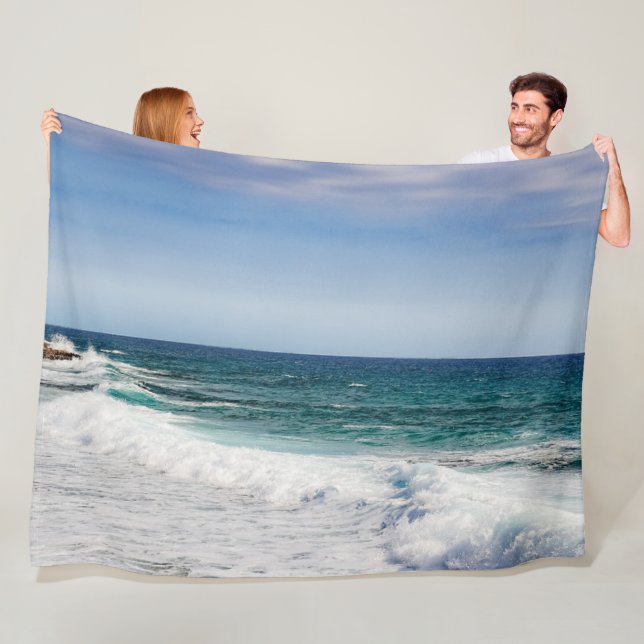 Manta Polar Beach Fleece Blanket (In situ)