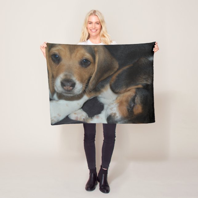 Manta Polar Beagle Puppies Fleece Blanket (In situ)