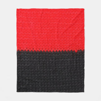 Manta Polar beautiful black and red knitted fabric with drawin