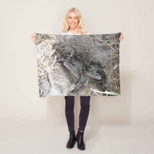 Manta Polar Bebé salvaje Bunnies Fleece Blanket