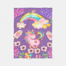 Bebé Unicornio jugando al jardín Fleece Blanket, b