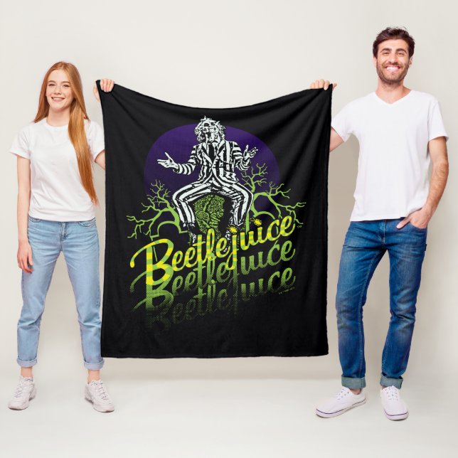 Manta Polar Beetlejuice | Sitting on a Tombstone (In situ)