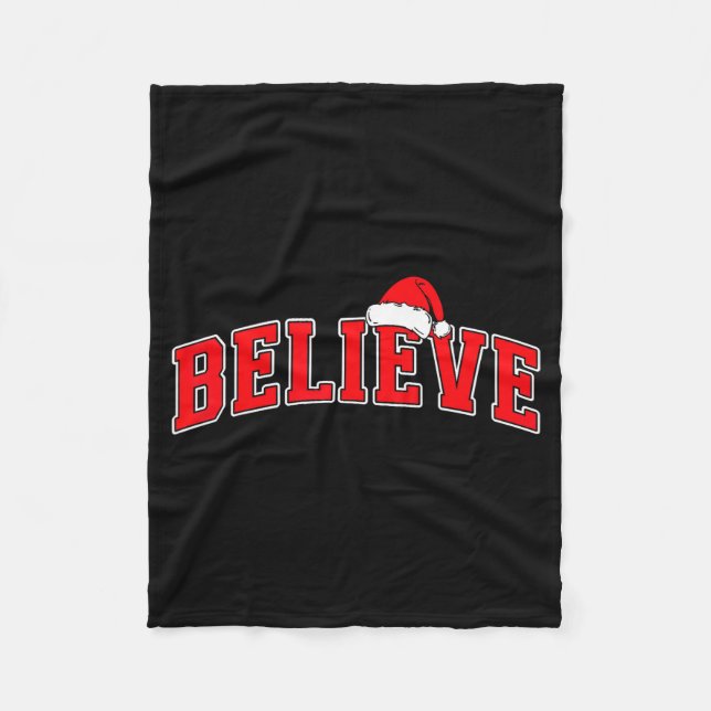Manta Polar Believe Christmas Varsity Text With Santa Hat Fami (Anverso)