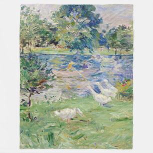 Manta Polar Berthe Morisot - Chica en un bote con Geese