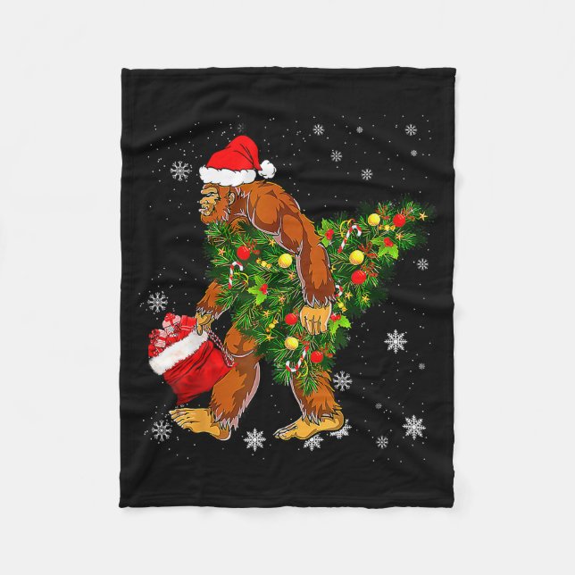 Manta Polar Bigfoot Carrying Christmas Tree Sasquatch Believer (Anverso)