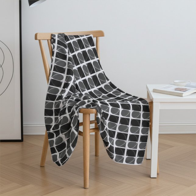 Manta Polar Black and White Half Heart Modern Fine Art (Subido por el creador)