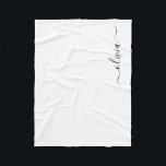 Manta Polar Black Girly Monograma Nombre moderno<br><div class="desc">Monograma Negro Nombre Fleece Blanket. Esto hace que el dulce perfecto cumpleaños 16,  boda,  ducha de novia,  aniversario,  ducha de bebé o fiesta de soltera sea regalo para alguien que ama el lujo glam y los estilos de moda.</div>
