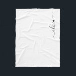 Manta Polar Black Girly Monograma Nombre moderno<br><div class="desc">Monograma Negro Nombre Fleece Blanket. Esto hace que el dulce perfecto cumpleaños 16,  boda,  ducha de novia,  aniversario,  ducha de bebé o fiesta de soltera sea regalo para alguien que ama el lujo glam y los estilos de moda.</div>