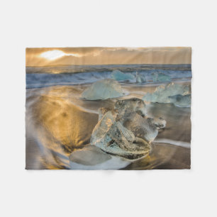 Manta Polar Black Sand Beach Jokulsarlon Islandia meridional