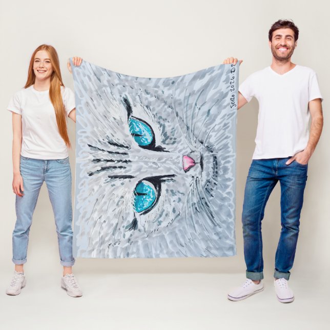 Manta Polar Blue Eyed Fluffy Cat (In situ)